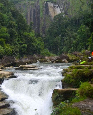 আমিয়াখুম জলপ্রপাত | বান্দরবন