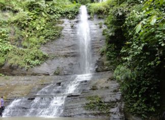 Toiduchora Waterfall