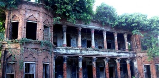 Arpara Munshi Bari