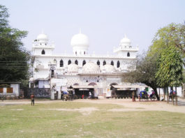 Keramotia Masjid Majar