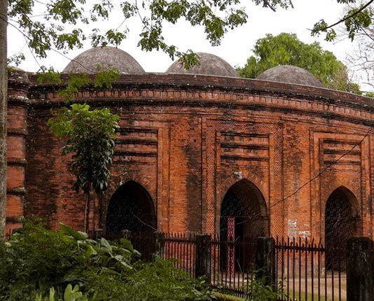 নয় গম্বুজ মসজিদ | রংপুর