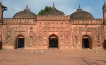 শাহ নিয়ামত উল্লাহর মাজার | চাঁপাইনবাবগঞ্জ শাহ নেয়ামত উল্লাহ ওয়ালী মসজিদ